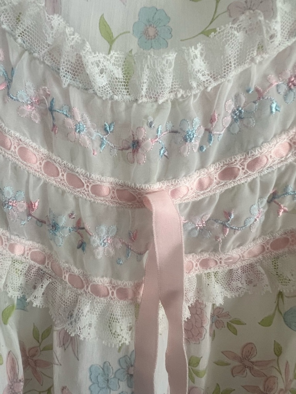 Vintage floral Robin Barbizon women’s night gown - Picture 3 of 5